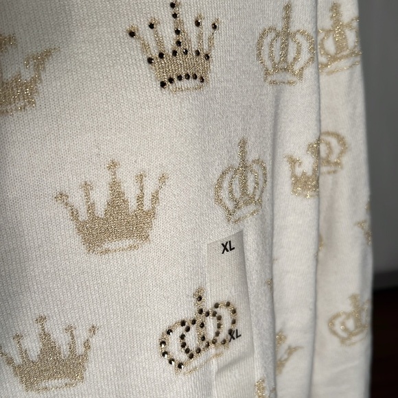 Charter Club, XL, NWT,gold thread, and rhinestone embellished sweater - Picture 8 of 10